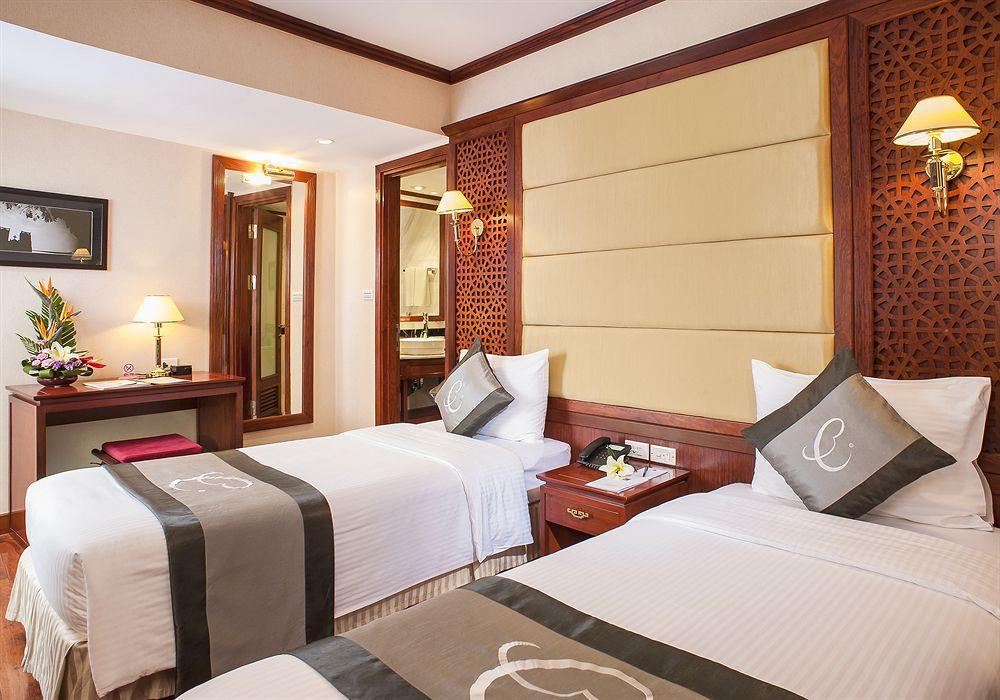 Conifer Boutique Hotel Hanoi Zewnętrze zdjęcie