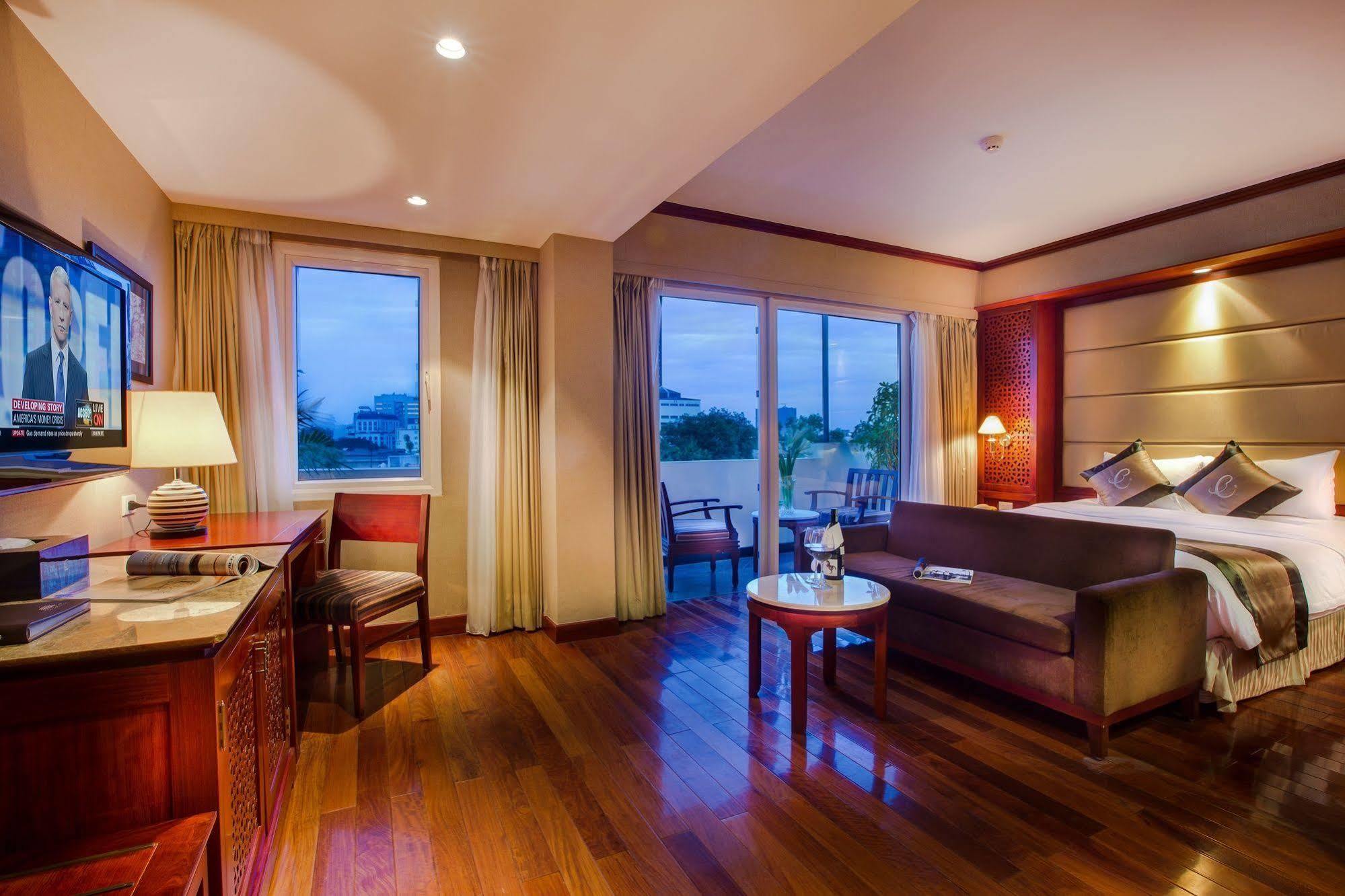 Conifer Boutique Hotel Hanoi Zewnętrze zdjęcie
